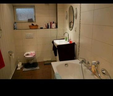 Erdgeschoss-Wohnung 3,5 Zimmer 85 m2 Enger Mitte - Photo 1