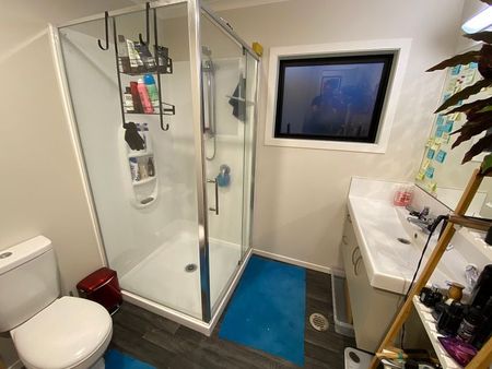 Modern 2BR Unit in Dinsdale w/ Deck! - Photo 5