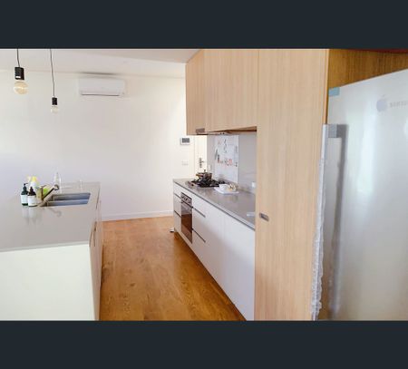 4/16 Paul Avenue, Box Hill North, Vic 3129 - Photo 4