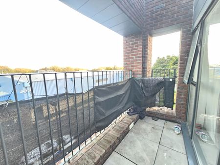 1 Bed Flat, Butchers Road, E16 - Photo 5