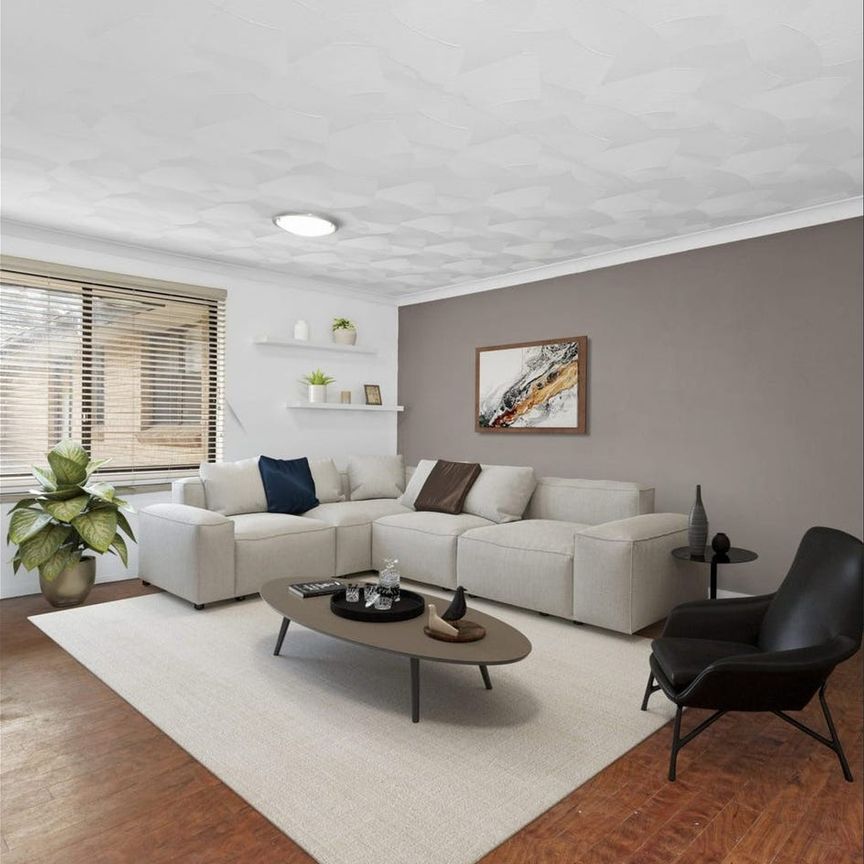 Spacious 2-Bedroom Unit in Merrylands, Ideal Location - Photo 1