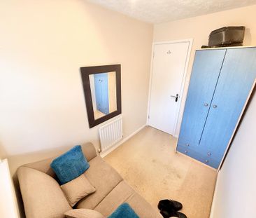 3 bedroom detached house to rent - Photo 4