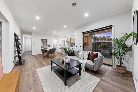 20 Snowbird Road, Pakenham VIC 3810 - House For Rent | Domain - Photo 4