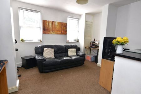 High Street, Shoeburyness, Essex, SS3 9AH - Photo 2