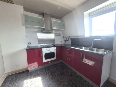 Location Appartement 2 pièces 62m² LINSELLES 59126 - Photo 2