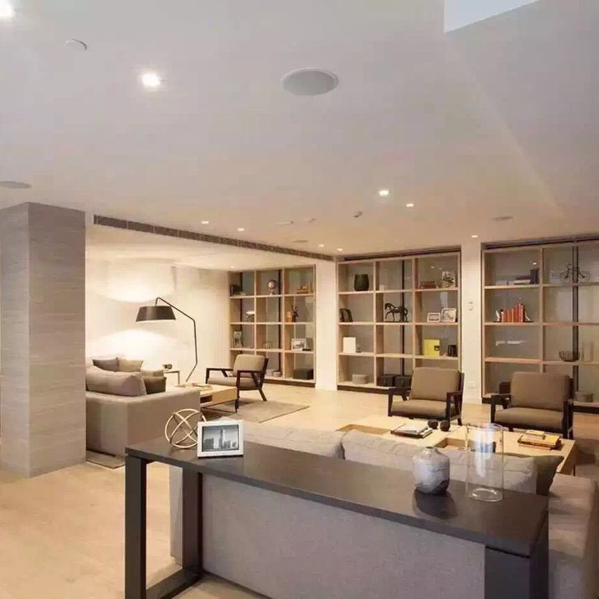 Perfectly Located, Great Value - Photo 1