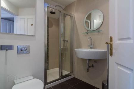 2 Bromfield, Windsor Park, Belfast, BT9 6WA - Photo 5