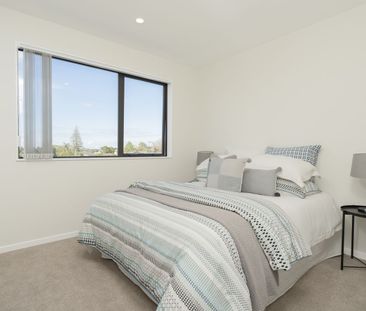 Mangere Bridge, 3 Bedrooms - Photo 4