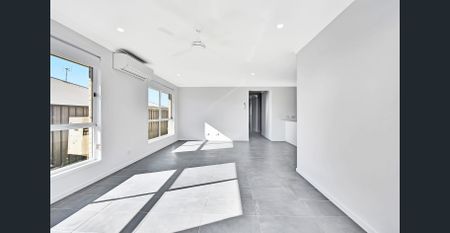 BRAND NEW DUPLEX- AVAILABLE NOW! - Photo 2