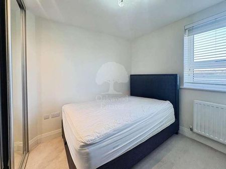 Kestrel Court, Heron Way, Maidenhead, SL6 - Photo 4