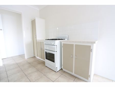 Boutique unit in Annerley - Photo 5