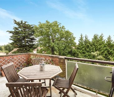 2 bedroom in Belgravia Court, Reading - Photo 6
