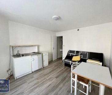 Location Appartement 1 pièce 16m² LAVAL 53000 - Photo 2