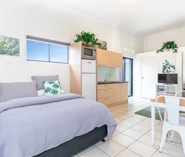 Self Contained, Inner City Living! - Photo 3