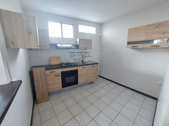 Location appartement 3 pièces, 62.62m², Fort-de-France - Photo 1