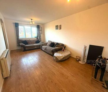 Pickwick Close, Hounslow, TW4 - Photo 3