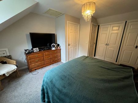 4 bedroom semi-detached house to rent - Photo 3