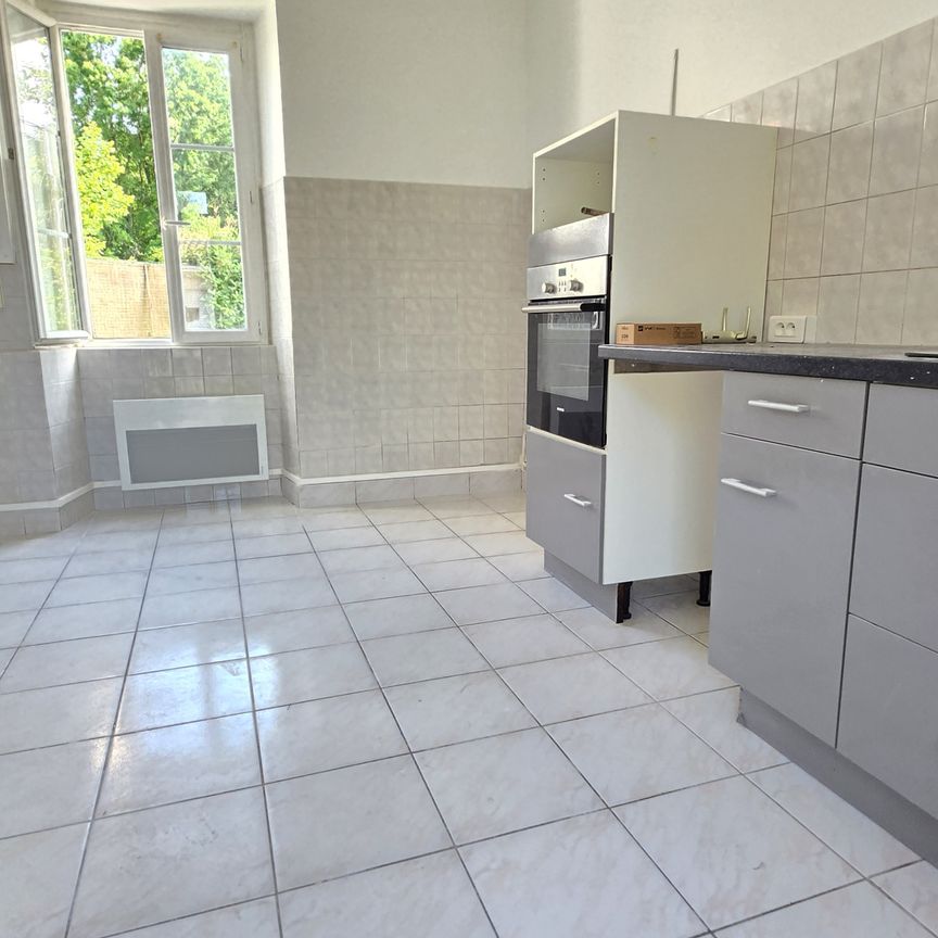 Location Appartement 2 pièces 43m² BOUCAU 64340 - Photo 1