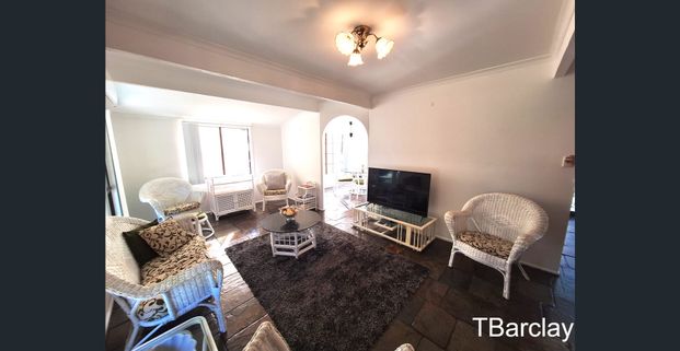 Beautiful 3 bedroom home - Photo 1