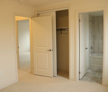 For Lease - 37 Stockholm Road, Barrie, Ontario - Photo 1