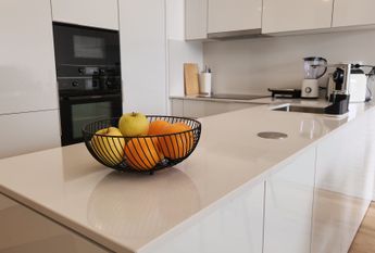 Apartamento T1 - mobilado e equipado - numa das zonas mais privilegiadas da cidade de Aveiro