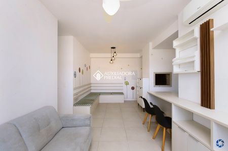 Apartamento com 3 quartos e 67m² para alugar em Glória, porto alegre. - Foto 2