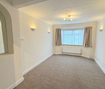 2 bedroom semi-detached bungalow to rent - Photo 4