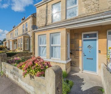 3 bedroom semi-detached house to rent - Photo 3
