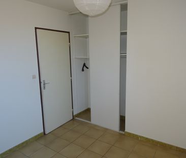 Location Appartement 4 pièces 81m² ST DREZERY 34160 - Photo 4