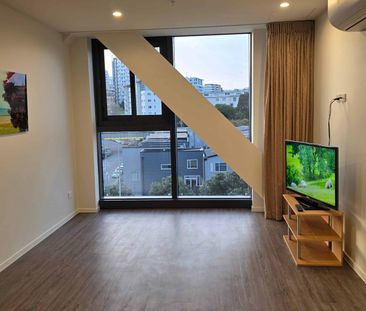 Parnell Living at its best! 1 bedroom plus study - Photo 1
