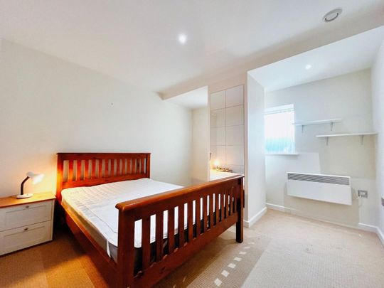 2 bedroom Flat To Let Total Size: 679 SQ FT - Photo 1