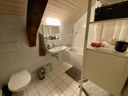 Exclusivity – Magnificent 5 Bright Rooms at Les Grottes – Lease Transfer Start 2 - Foto 4