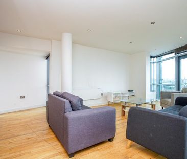 3 bedroom flat to rent - Photo 4