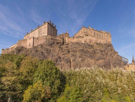 King’s Stables Road, Old Town, Edinburgh - Photo 4