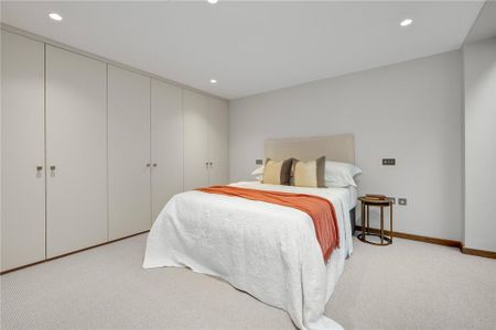 4 bedroom detached house to rent - Photo 4