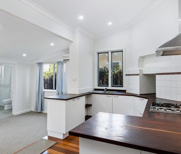 Character and Class - Photo 6