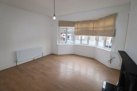 Kings Chase, Brentwood, Property for rent - Photo 5