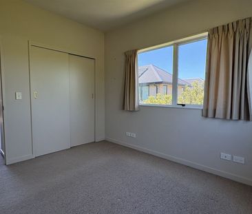 Keeping it light in Bordesley - Photo 4