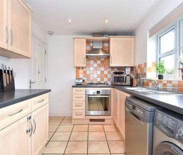 3 bedroom end of terrace house to rent - Photo 5