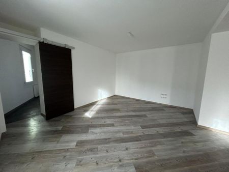 Location Appartement 3 pièces 63m² CONTAMINE SUR ARVE 74130 - Photo 2