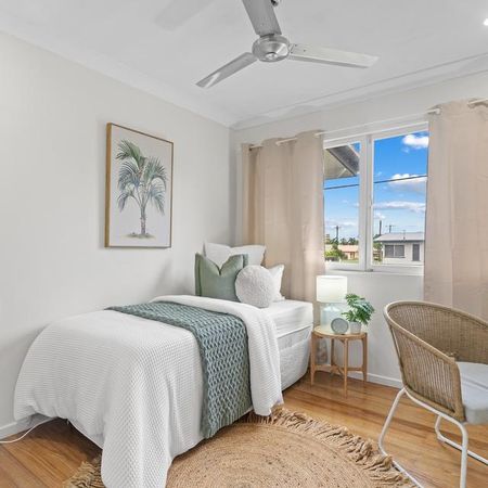 City Fringe Unfurnished Apartment - Photo 2