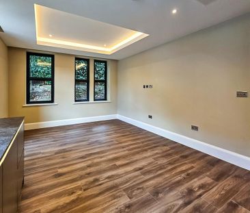 3 bedroom apartment to rent - Photo 4
