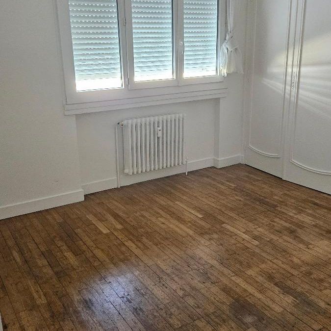 Location Appartement 4 pièces 74m² MEYZIEU 69330 - Photo 1