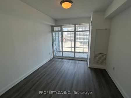 Quantum North Tower Lofts , #2212 - Photo 5