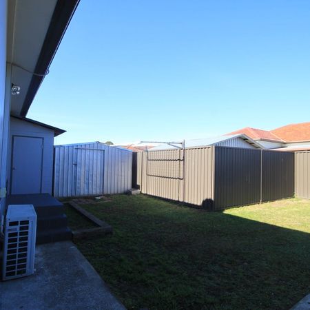 Two Bedroom Granny Flat - Photo 3