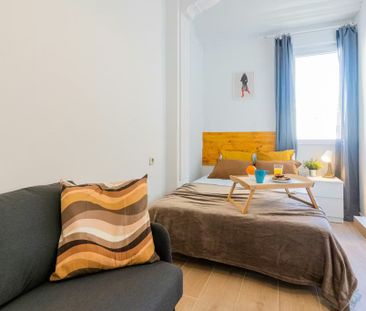 Carrer d'Honorat Juan, Valencia, Valencian Community 46007 - Photo 1