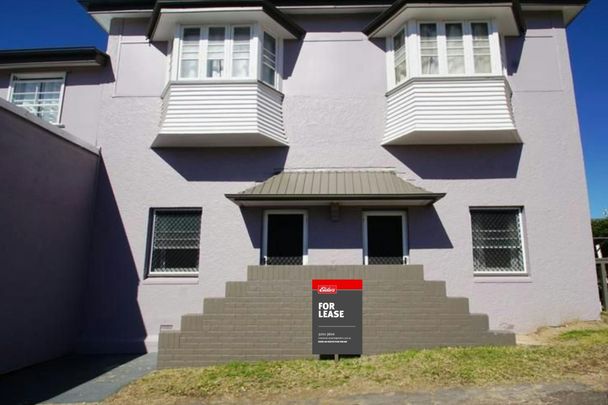 Two bedroom unit available in the heart of Ipswich! - Photo 1