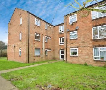 Hedges Close, Hatfield, AL10 - Photo 2