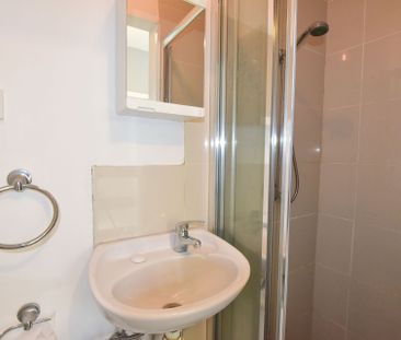 Studio In Sought After Street - Photo 1