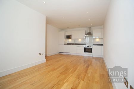 2 Bedroom Flat - Purpose Built To Let - Photo 4